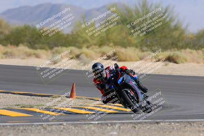 media/Oct-08-2022-SoCal Trackdays (Sat) [[1fc3beec89]]/Turn 10 (945am)/